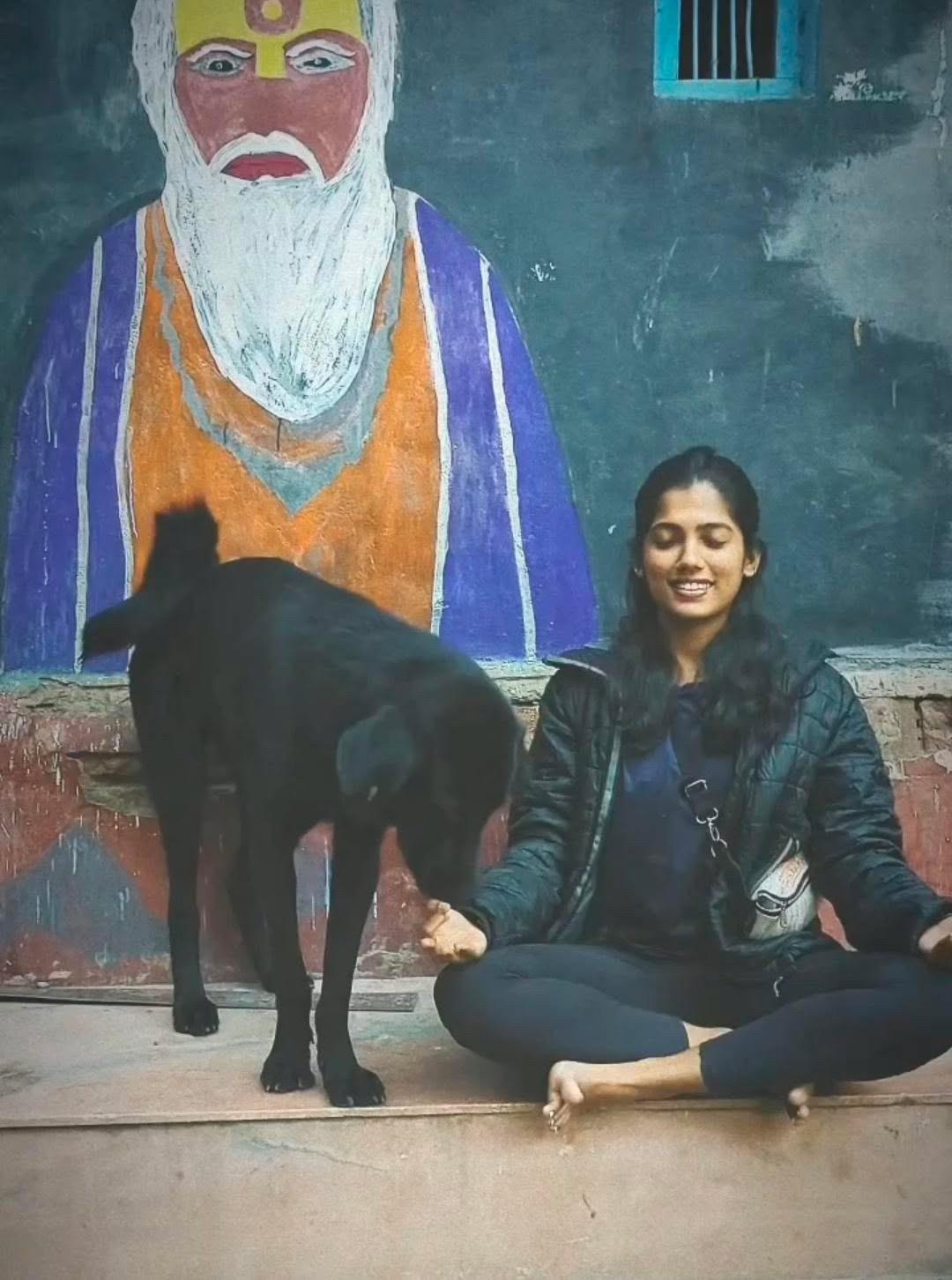 Meditation with a dog in Rishikesh